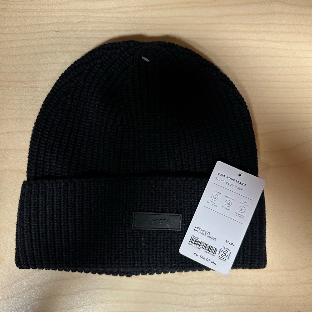 NWT Athleta Black Knit Beanie